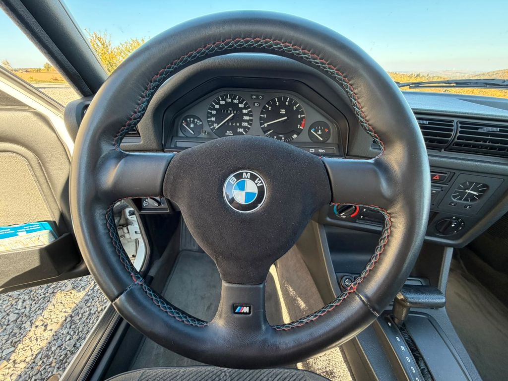 BMW 3 Series 1990