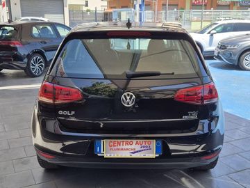 Volkswagen Golf - 9