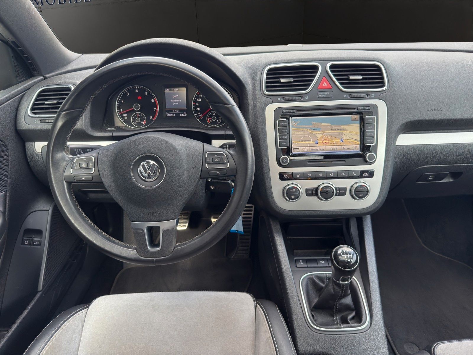 Fahrzeugabbildung Volkswagen Eos Sport&Style *Pano*Kamera*Bi-Xen*Parklenkass*