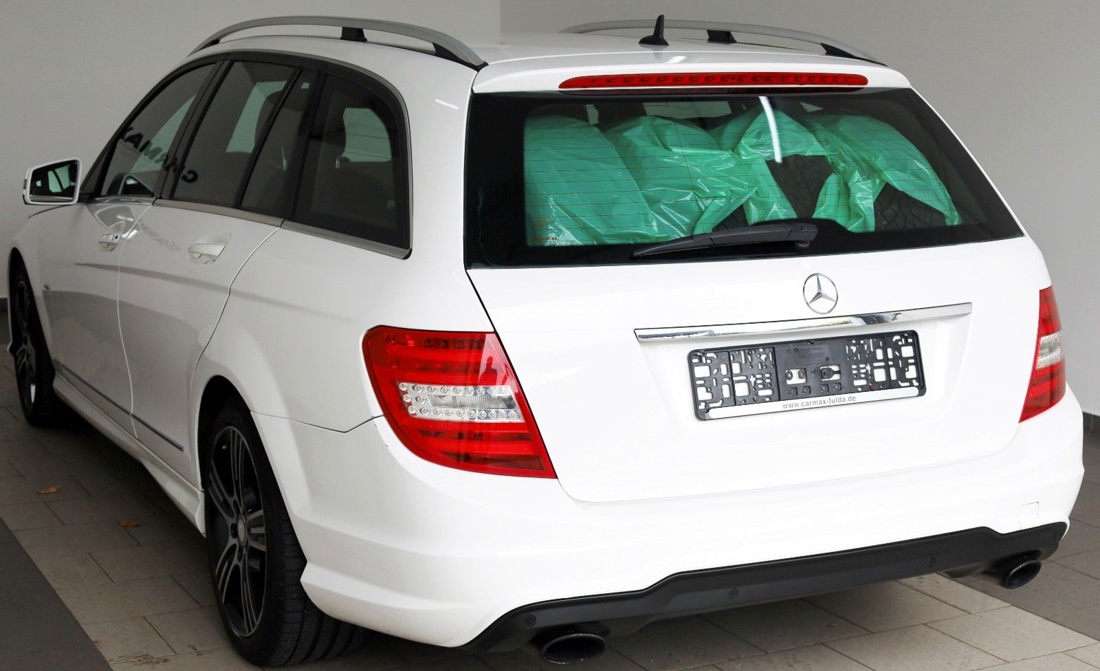 Fahrzeugabbildung Mercedes-Benz C 300CDI 4M T AMG TLeder,Navi,Xenon,SH,PDC,SR+WR