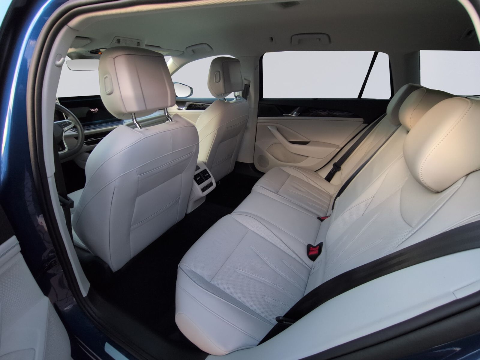 Passat Variant 1.5TSI eHybrid Elegance LEDER+AHK