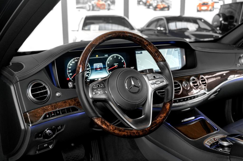 Mercedes-Benz S 560