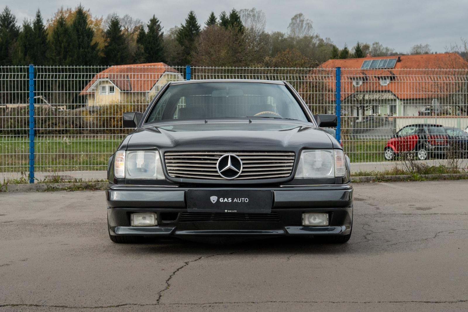 Mercedes-Benz CE 300