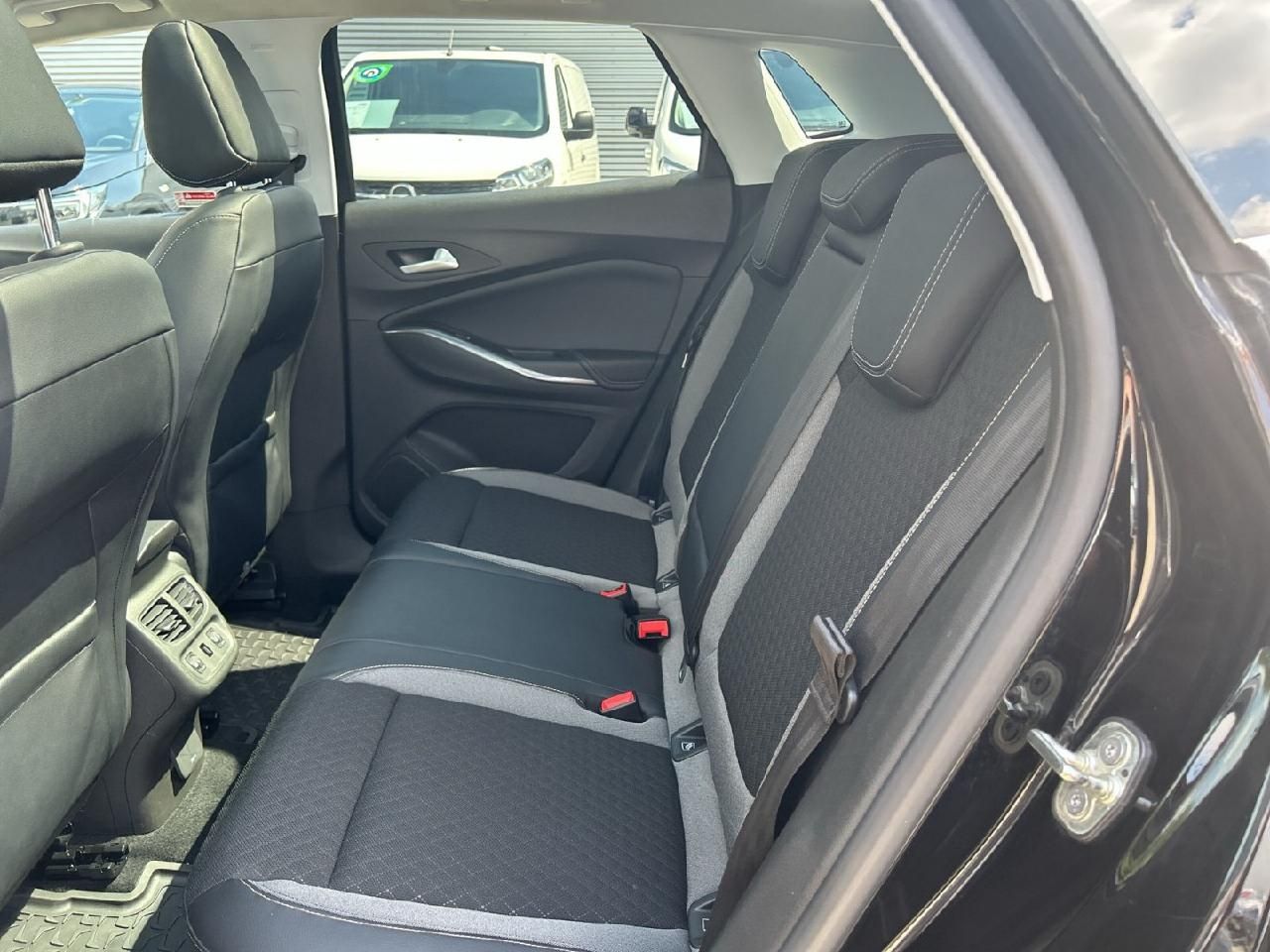 Fahrzeugabbildung Opel Grandland Innovation