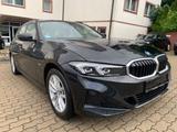 BMW 320e TouringFacelift*Panorama*Shz*LED*Navi* - BMW 320 mit Hybrid-Antrieb: Kombi