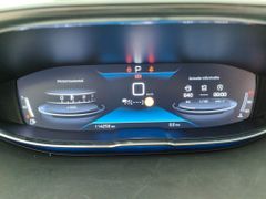Fahrzeugabbildung Peugeot 5008 Allure 1.5D LED/SHZ/PANO/AHK/LEDER&MASSAGE