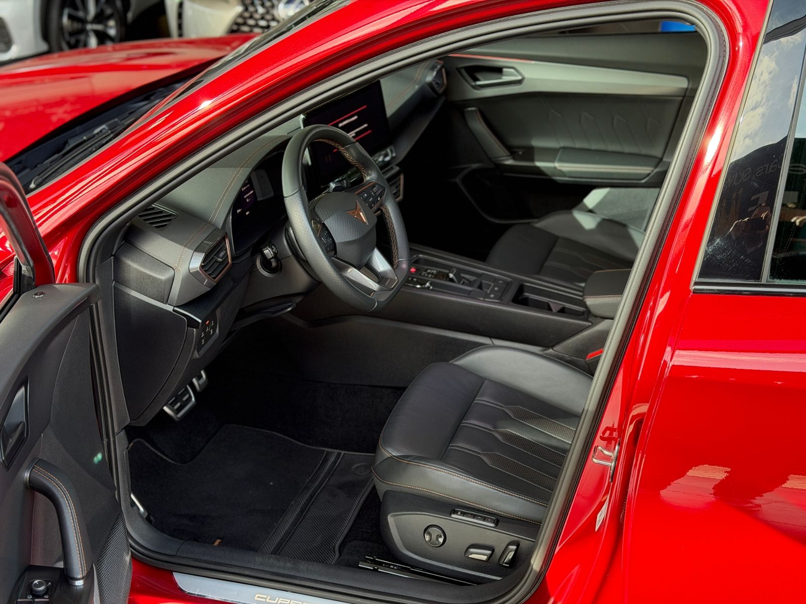 Fahrzeugabbildung CUPRA Formentor VZ e-Hybrid AHK PANO LEDER 19"