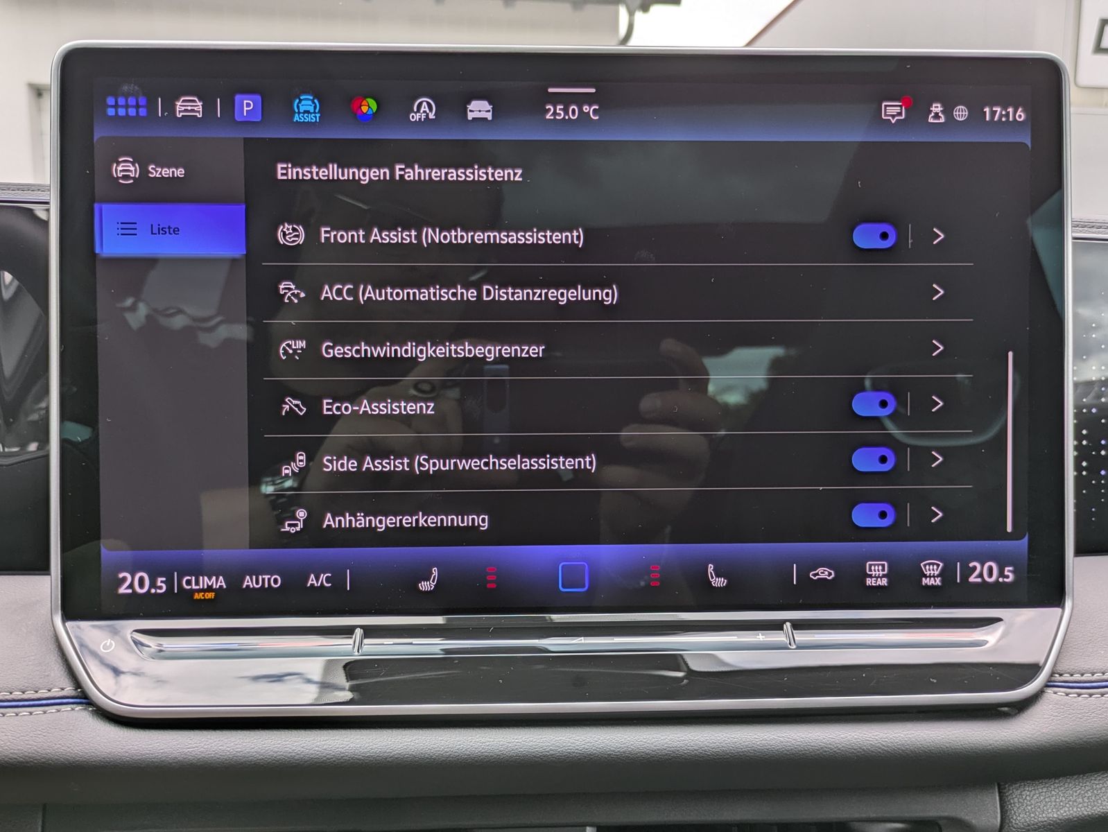 Fahrzeugabbildung Volkswagen Tiguan 2.0 TDI 4M R-Line PANO*H&K*AHK*MATRIX*20"