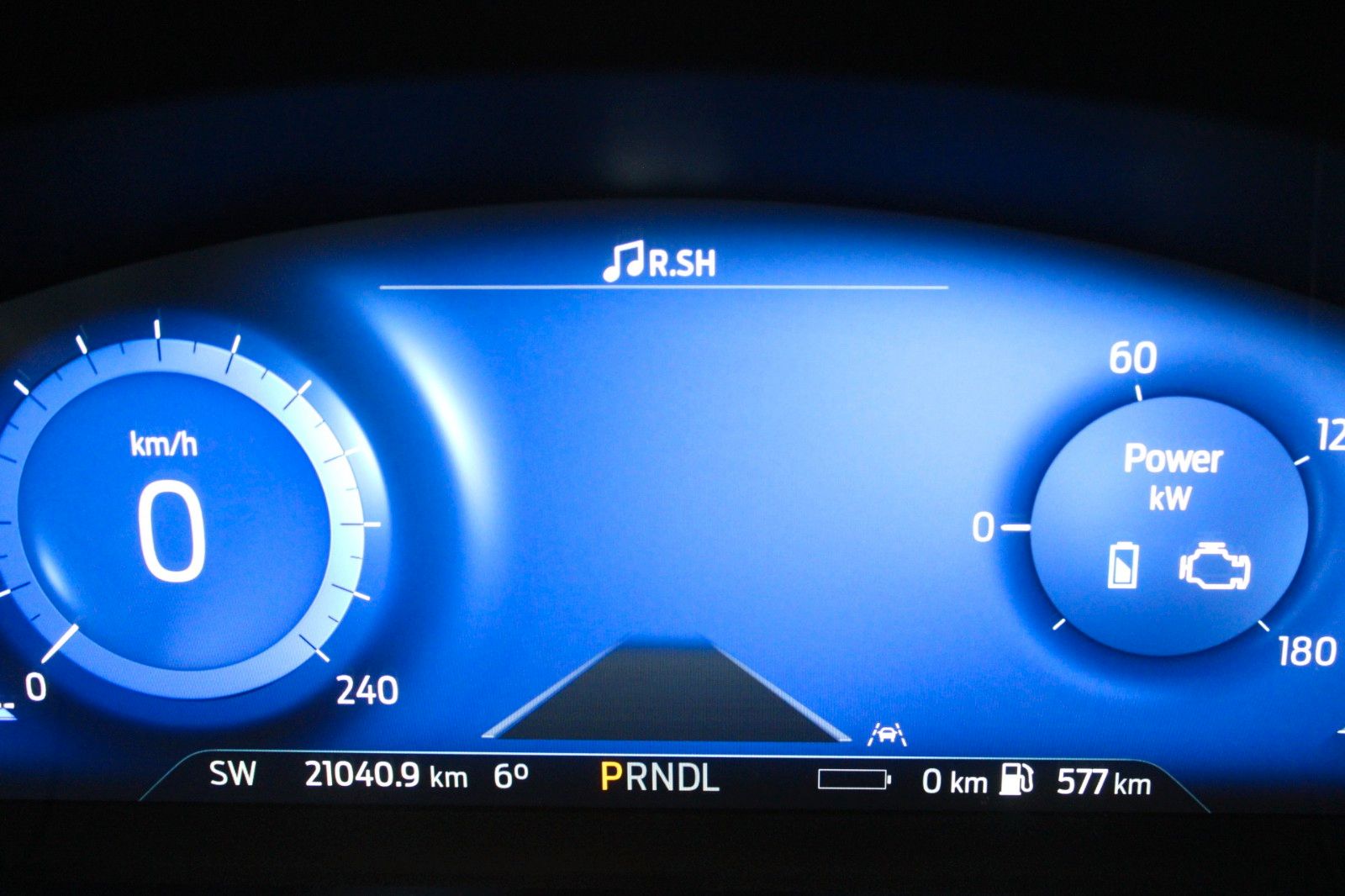 Fahrzeugabbildung Ford Kuga 2.5 PHEV Titanium LED Panodach WinterPaket