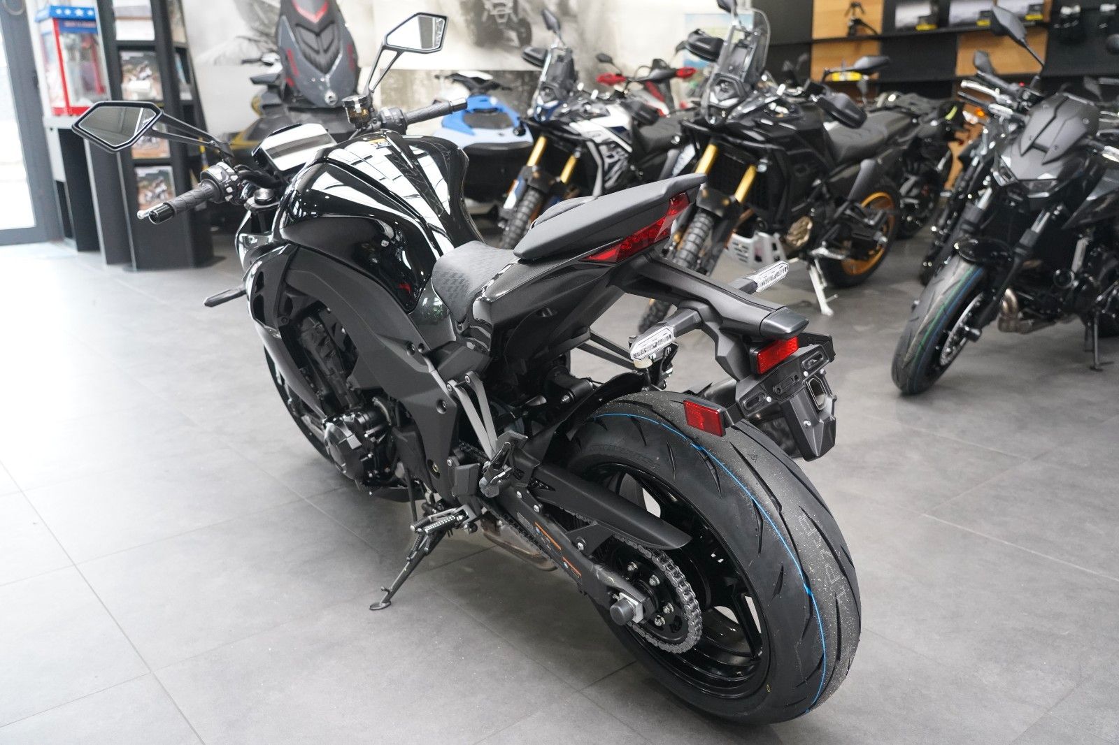Fahrzeugabbildung Kawasaki Z1100 2026 4 Jahre Garantie