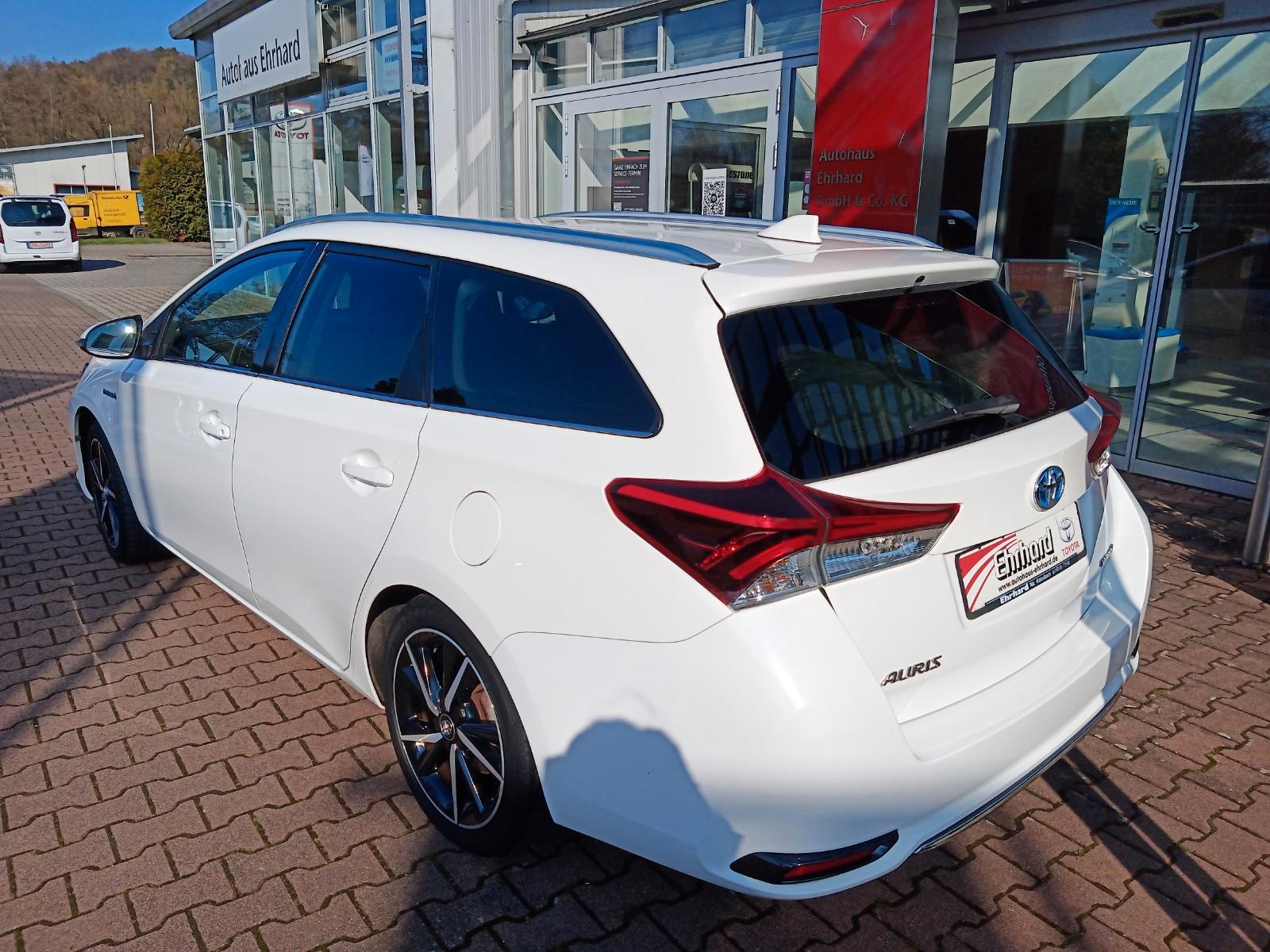 Toyota Auris Touring Sports Team D