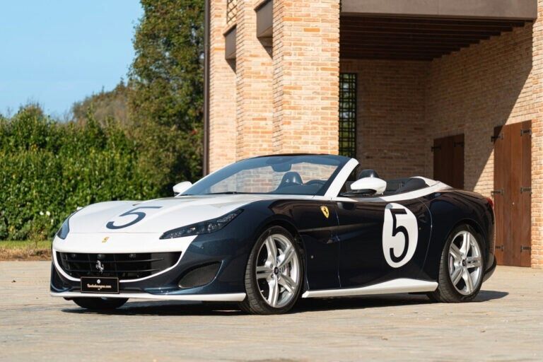 FERRARI Portofino