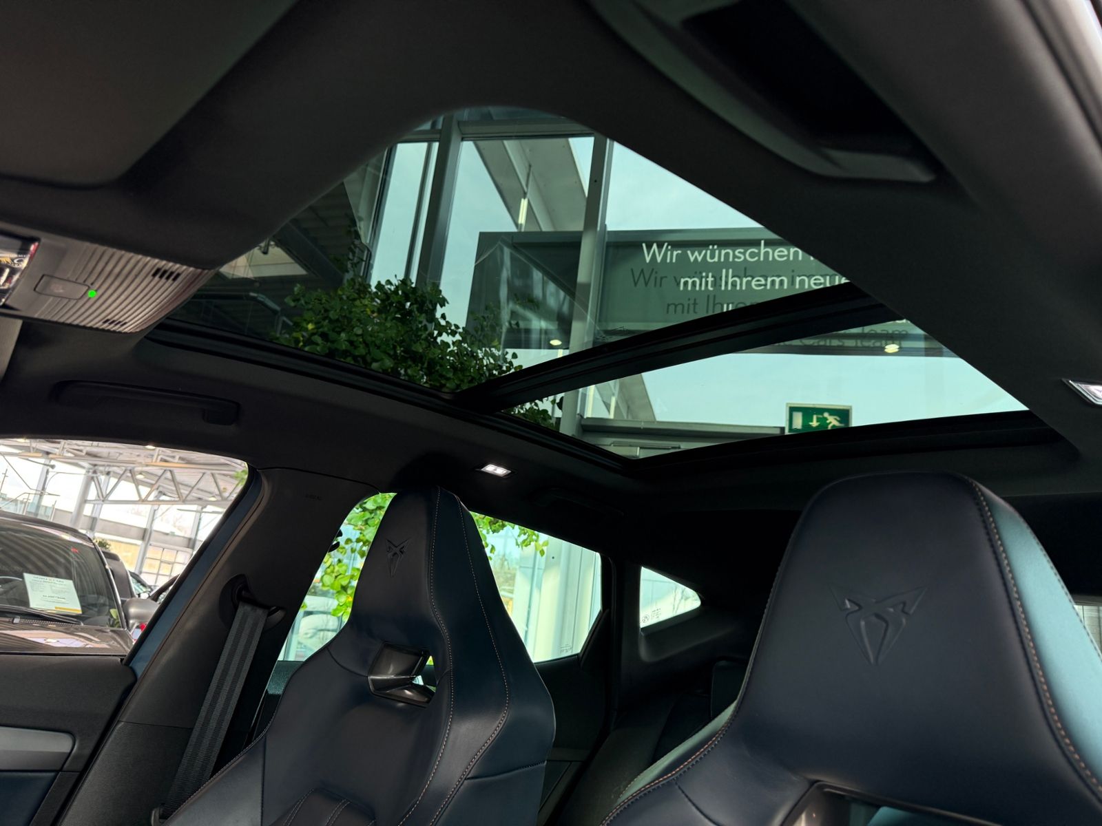 Fahrzeugabbildung CUPRA Formentor VZ e-Hybrid AHK PANO LED LEDER