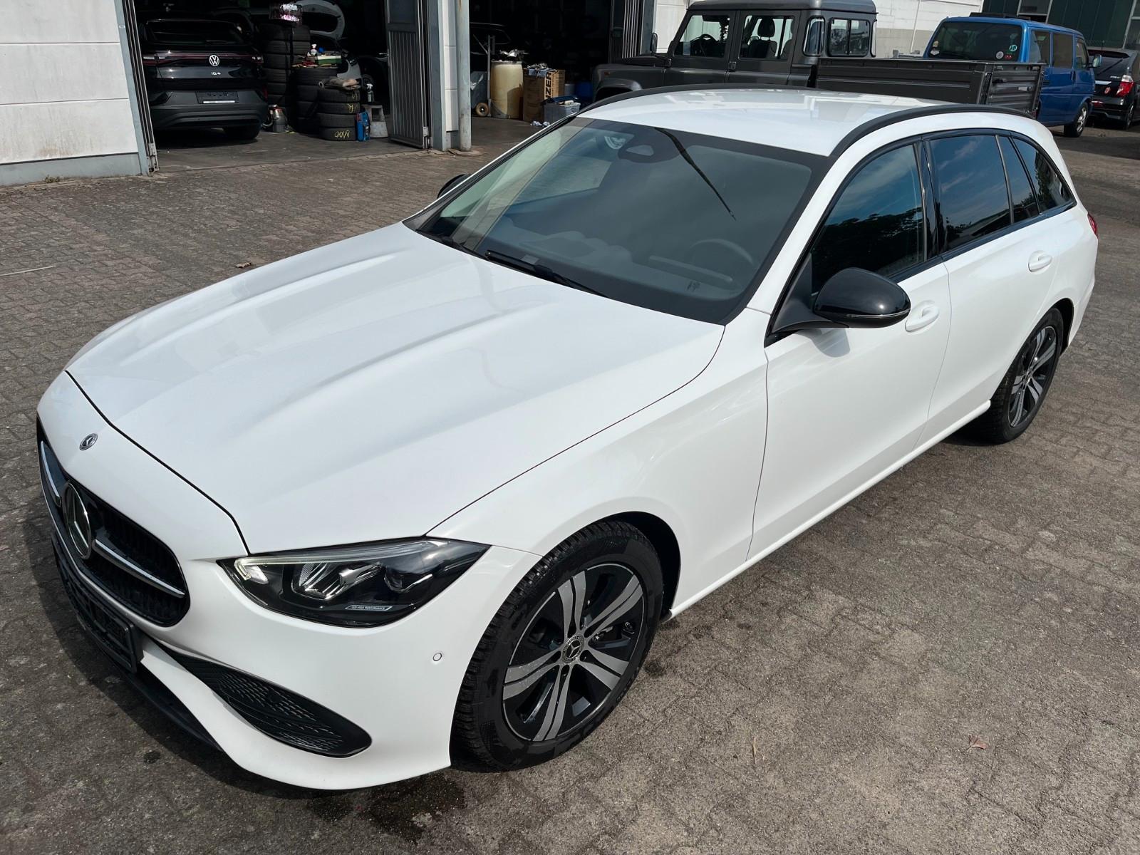 Mercedes-Benz C 200d Avantgarde Navi LED PDC+Kamera