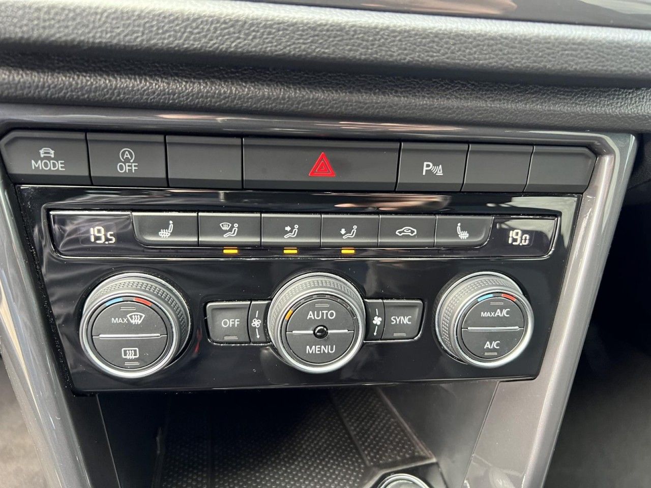 Volkswagen T-Roc - Bild 13