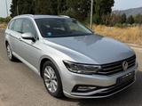 Volkswagen Passat Variant 1.6 TDI SCR DSG Busine - Volkswagen Passat mit Diesel-Antrieb: Kombi, 1.6