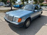 Mercedes-Benz E 300  4 Matic - 124 - Oldtimer: Allradantrieb