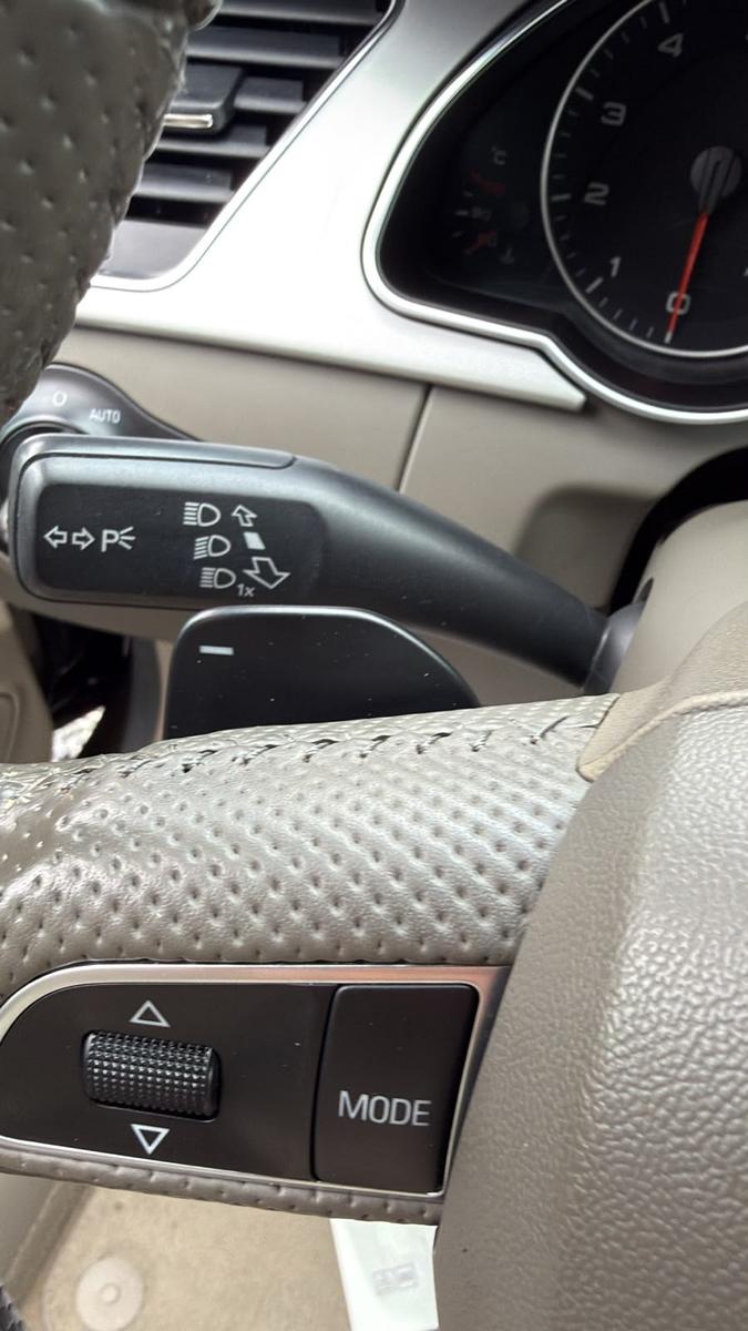 Audi A5 Cabriolet 2.0 S-LINE QUATTRO AHK PDC Airscarf