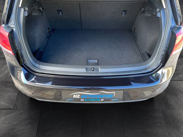 Volkswagen Golf VII Lim. 1.6 TDI DSG*NAVI*PARKPILOT*SHZ*