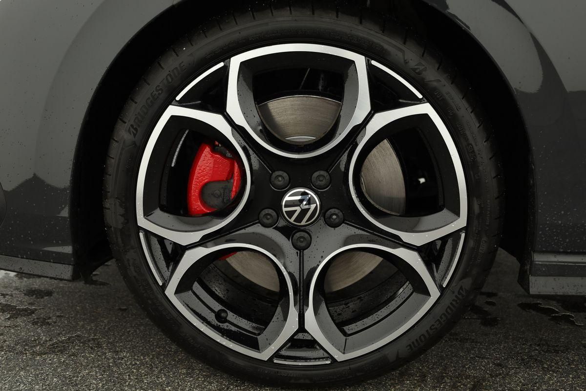 Volkswagen Golf VIII GTI 2.0 TSI DSG, Navi, Side, Matrix, K foto 14