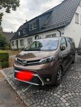 Toyota Proace 2,0 -1-D-4D Verso Executive ... - Toyota Verso von privat