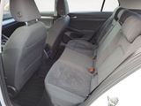 Volkswagen Golf 1.5 eTSI DSG ergoActive Memory LED Kamera - Volkswagen Golf: 1er