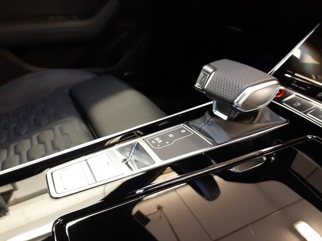 Fahrzeugabbildung Audi RS6 Avant Laser B&O Pano EXCLUSIVE StdHz Remote
