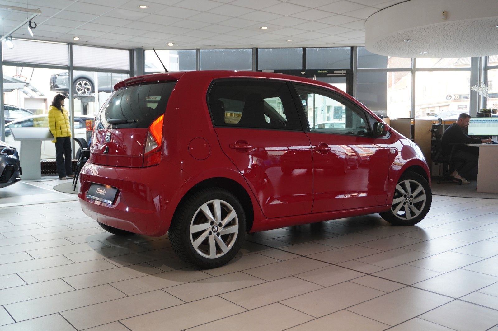 Fahrzeugabbildung SEAT Mii 1.0 SPORT 5-TÜR KLIMA/ALU/CD/AUX/NEBEL/TÜV