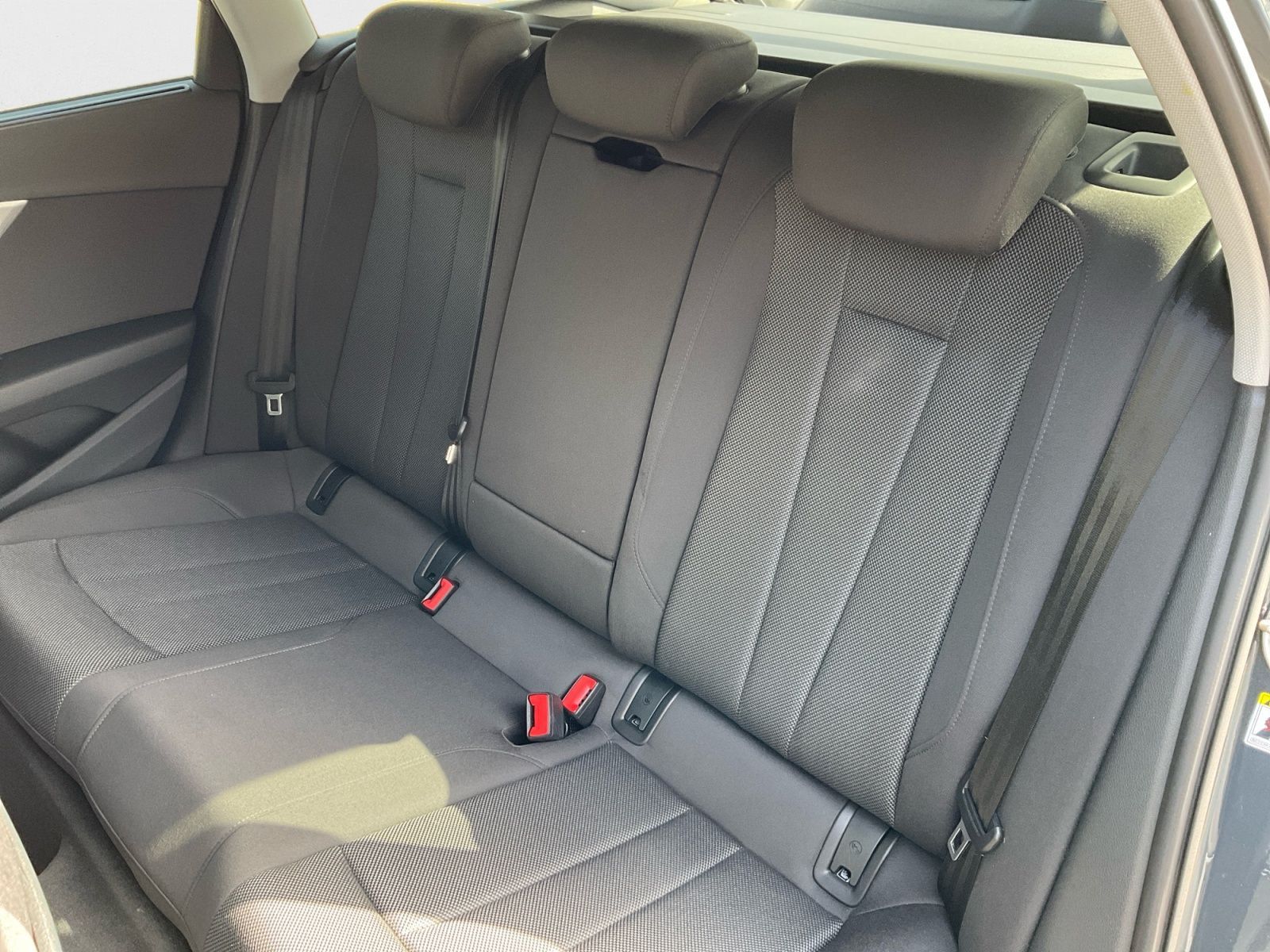 Audi A4 - Bild 15