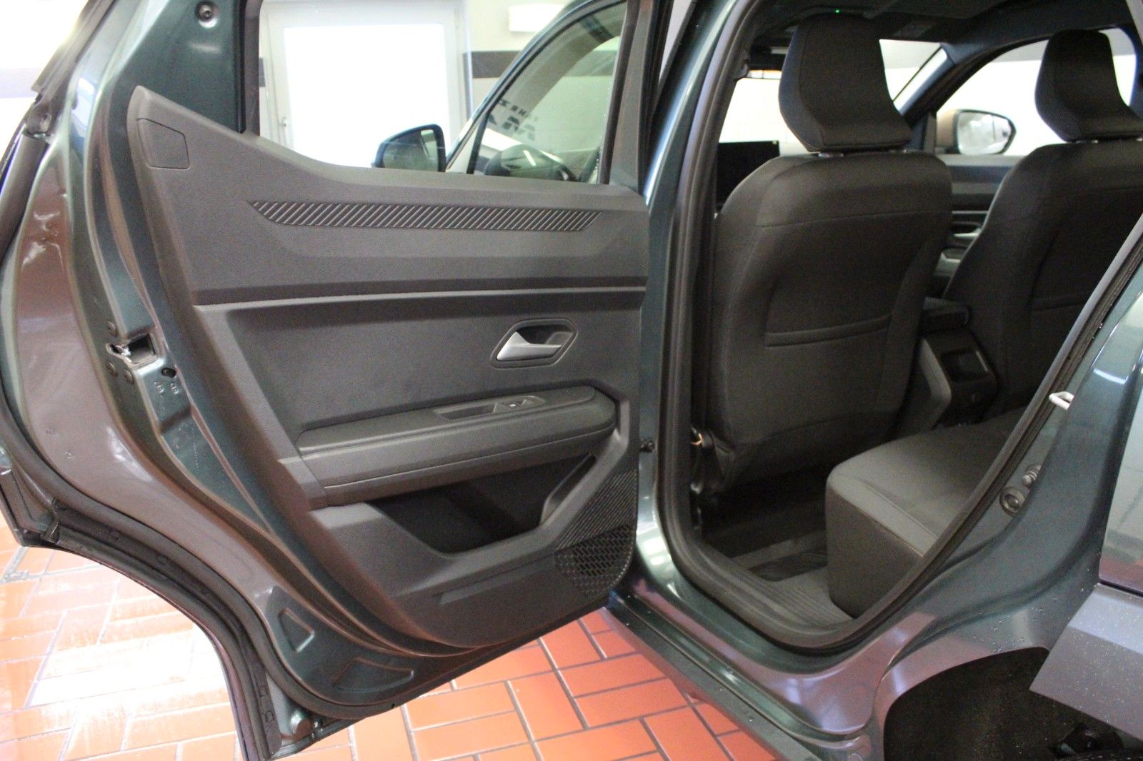 Fahrzeugabbildung Dacia Duster hybrid-G 150 4x4 Extreme MY26