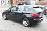 BMW 218 Active Tourer+KLimaautomatik + 1.Hand - BMW 218 Active Tourer in Düsseldorf