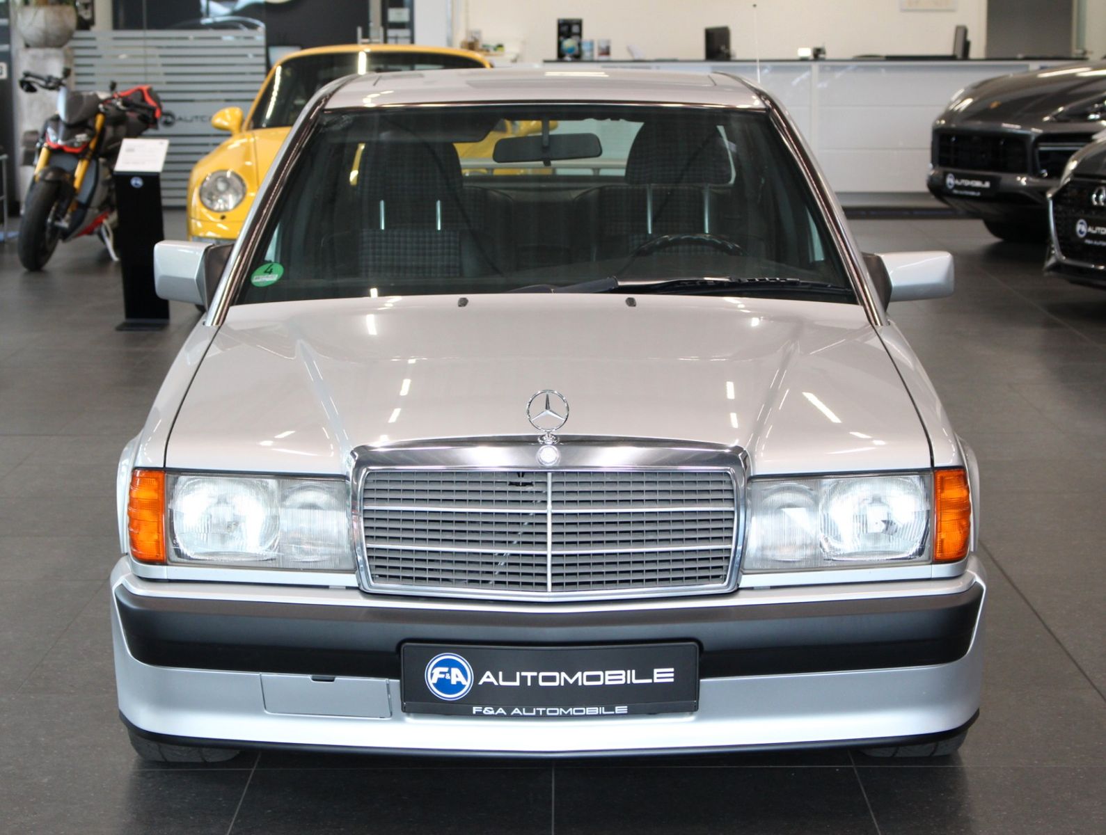 Fahrzeugabbildung Mercedes-Benz 190 2.5 16V*1.Hand *Sammlerzustand