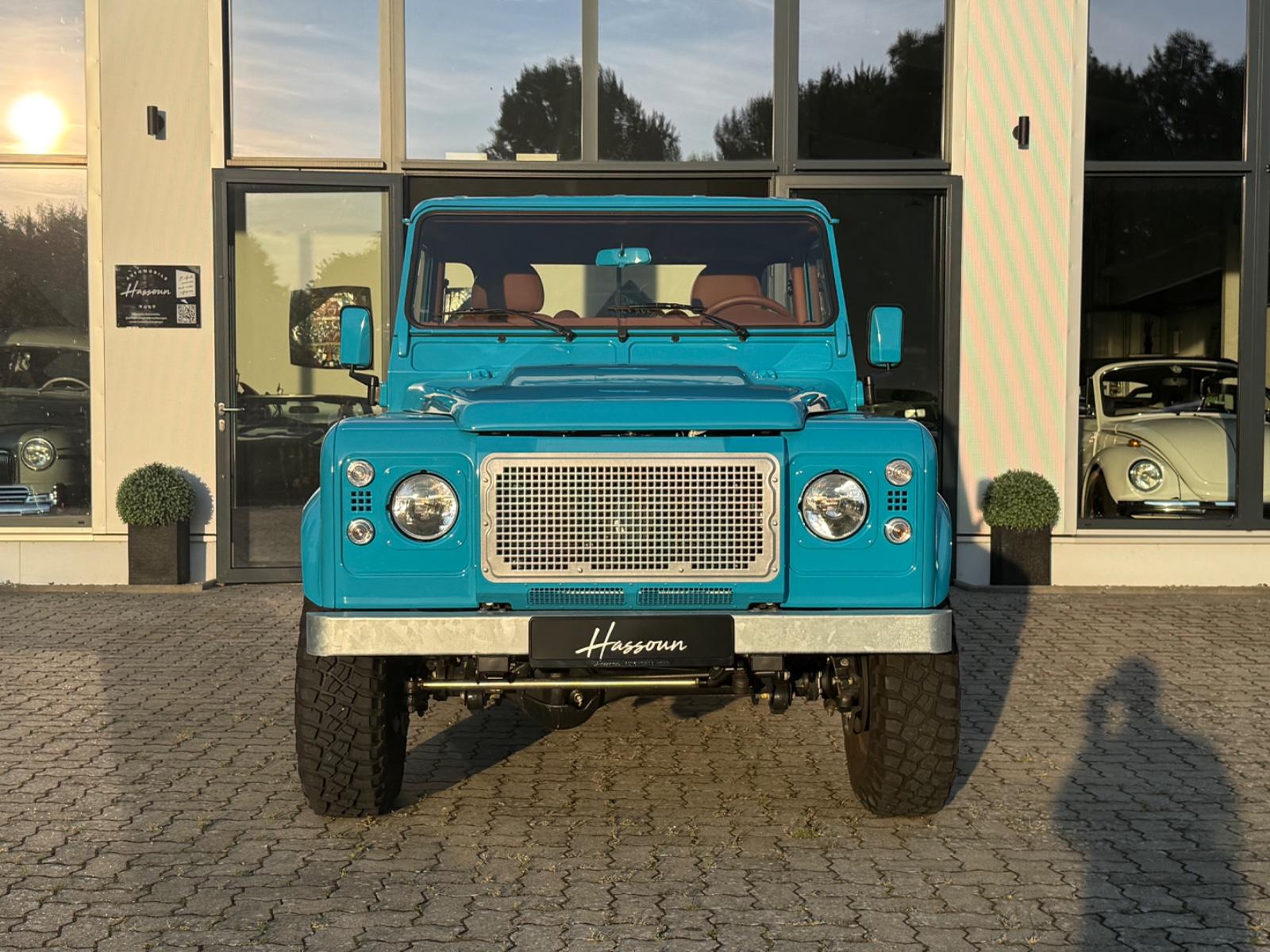 Land Rover Defender/Alvarez/One of One/Showcar Monaco