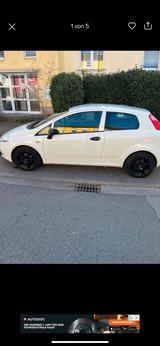 Fiat Punto Kleinwagen - Fiat Punto in Frankfurt (Main)