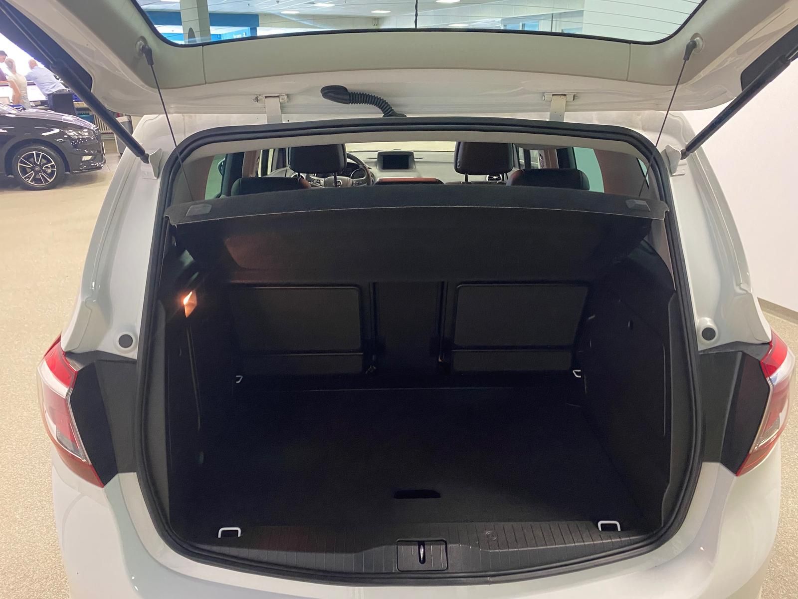 Fahrzeugabbildung Opel Meriva 1.4 16V Turbo Innovation+NAVI+KAMERA+PDC