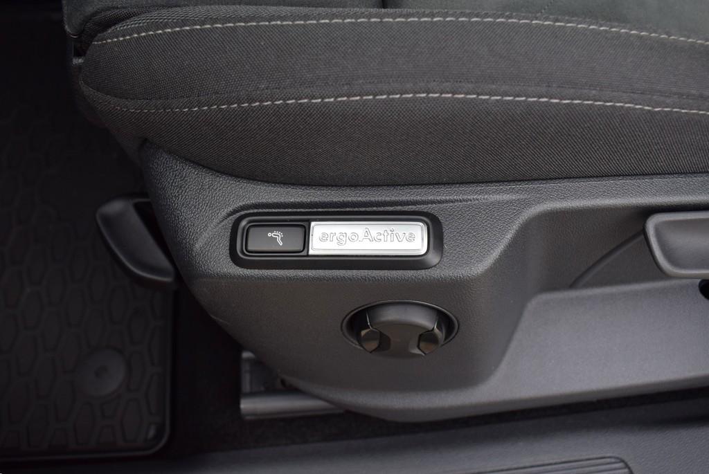 Volkswagen Tiguan TDI 2.0 4Mo/DSG *LED*Nav*ACC*AHK*RüKam, миниатюра 11