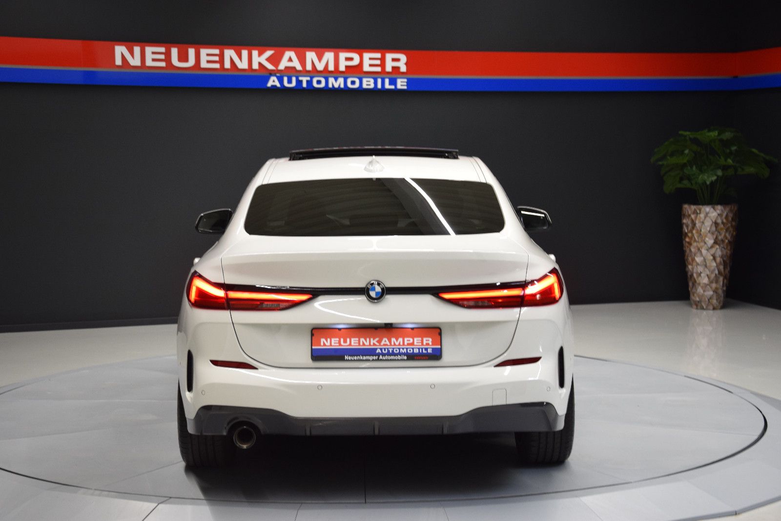 Fahrzeugabbildung BMW 218 i Gran Coupé M Sport H&k Pano HuD Leder ACC