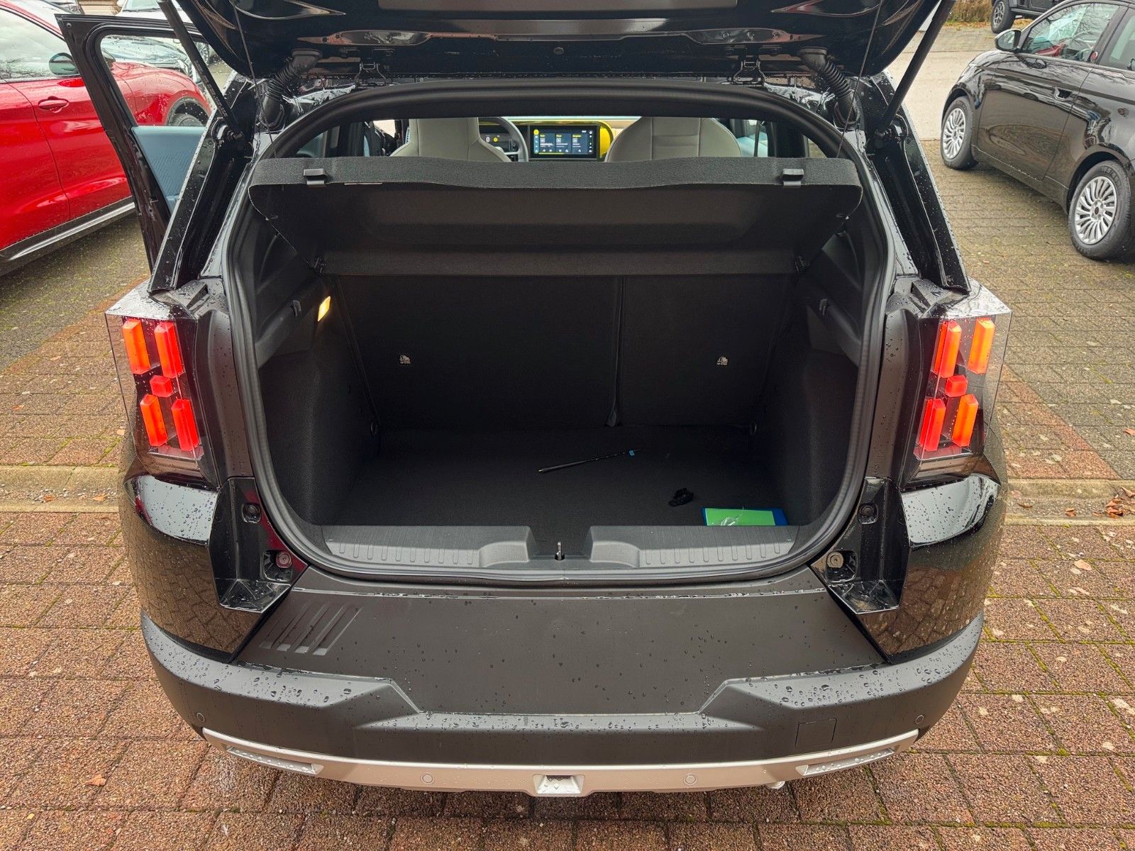 Fahrzeugabbildung Fiat Grande Panda 1.2 La Prima Navi Sitzheizung