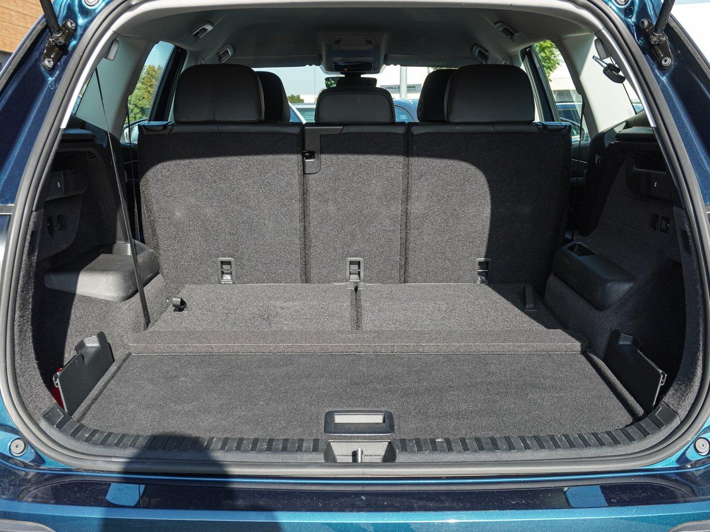Volkswagen Tayron 1.5 eTSI DSG Life 7 SITZE 360-KAMERA AHK