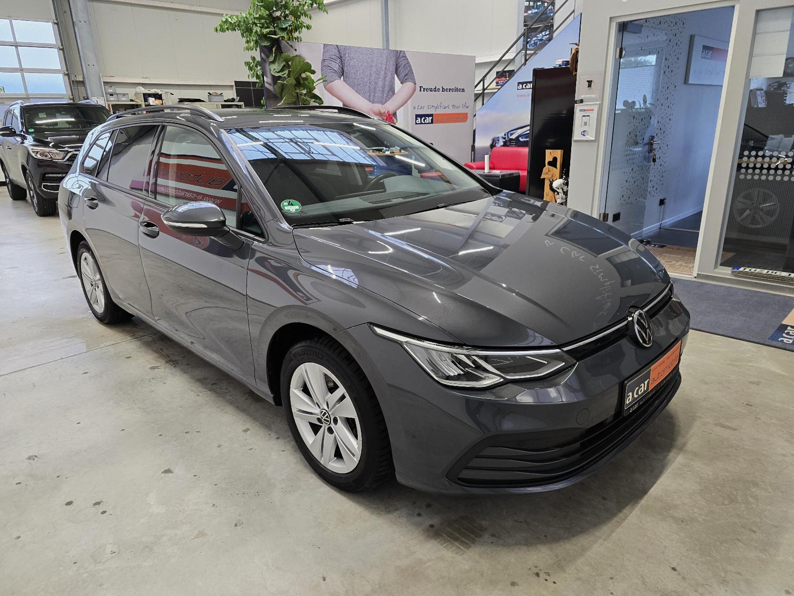 Volkswagen Golf VIII Variant Life|NAVI|ACC|2.HAND|AHK|8 FAC