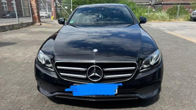 MERCEDES-BENZ Mercedes-Benz E 350 d AVANTGARDE+NIGHT+AHK+DACH+