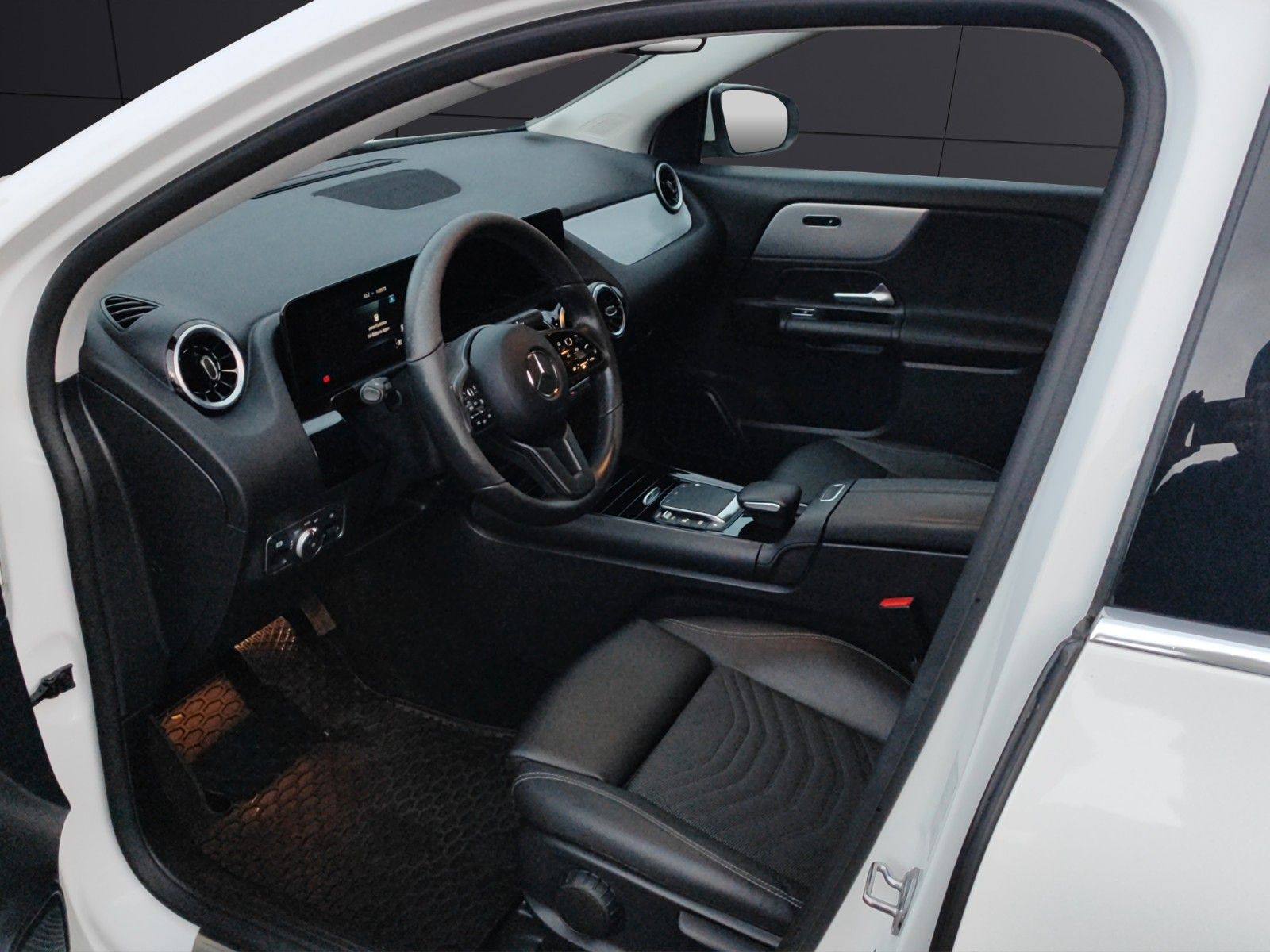 Fahrzeugabbildung Mercedes-Benz GLA 250 e*Navi*AHK*Kamera*SitzHZ*DAB*