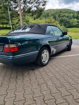 Mercedes-Benz E 200 Cabrio W124 Oldtimer H- Kennzeichen - Mercedes-Benz E-Class: Cabrio, W124