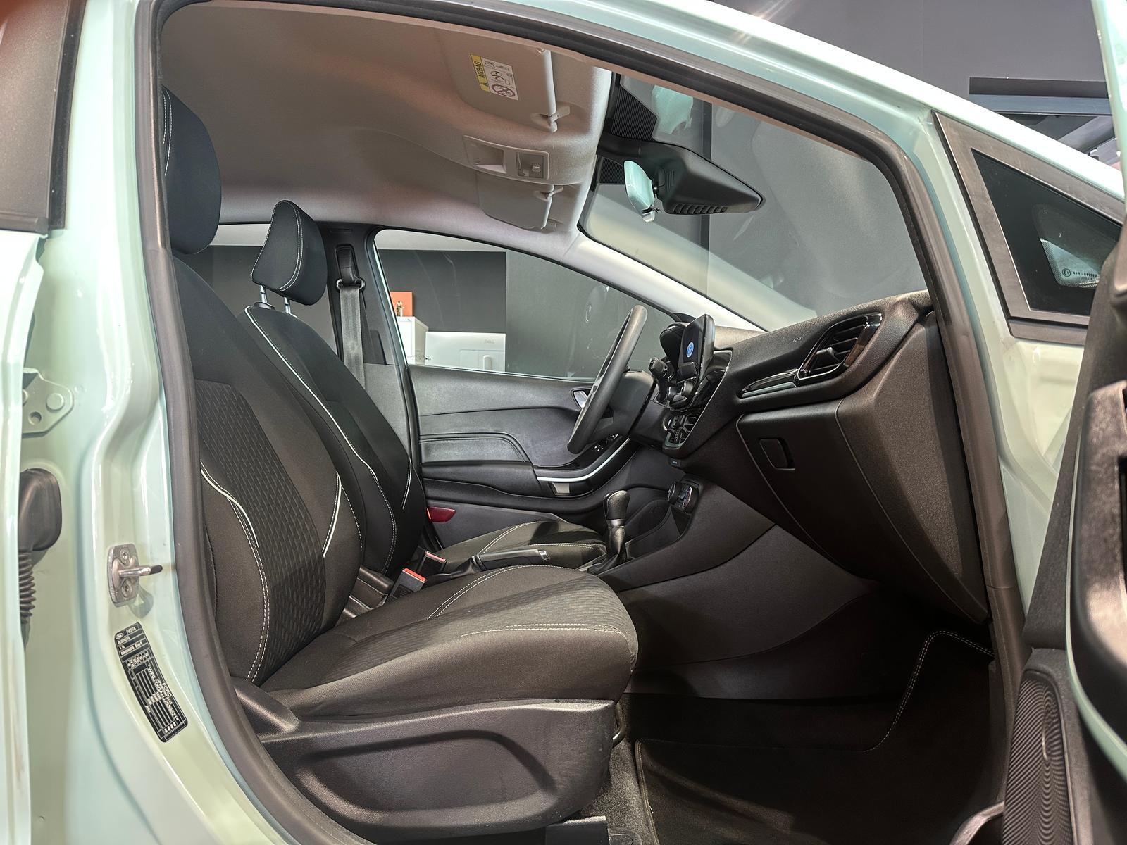 Ford FIESTA 1.1 5T C&C NAVI KAMERA ACT,PARK WINTERPAK