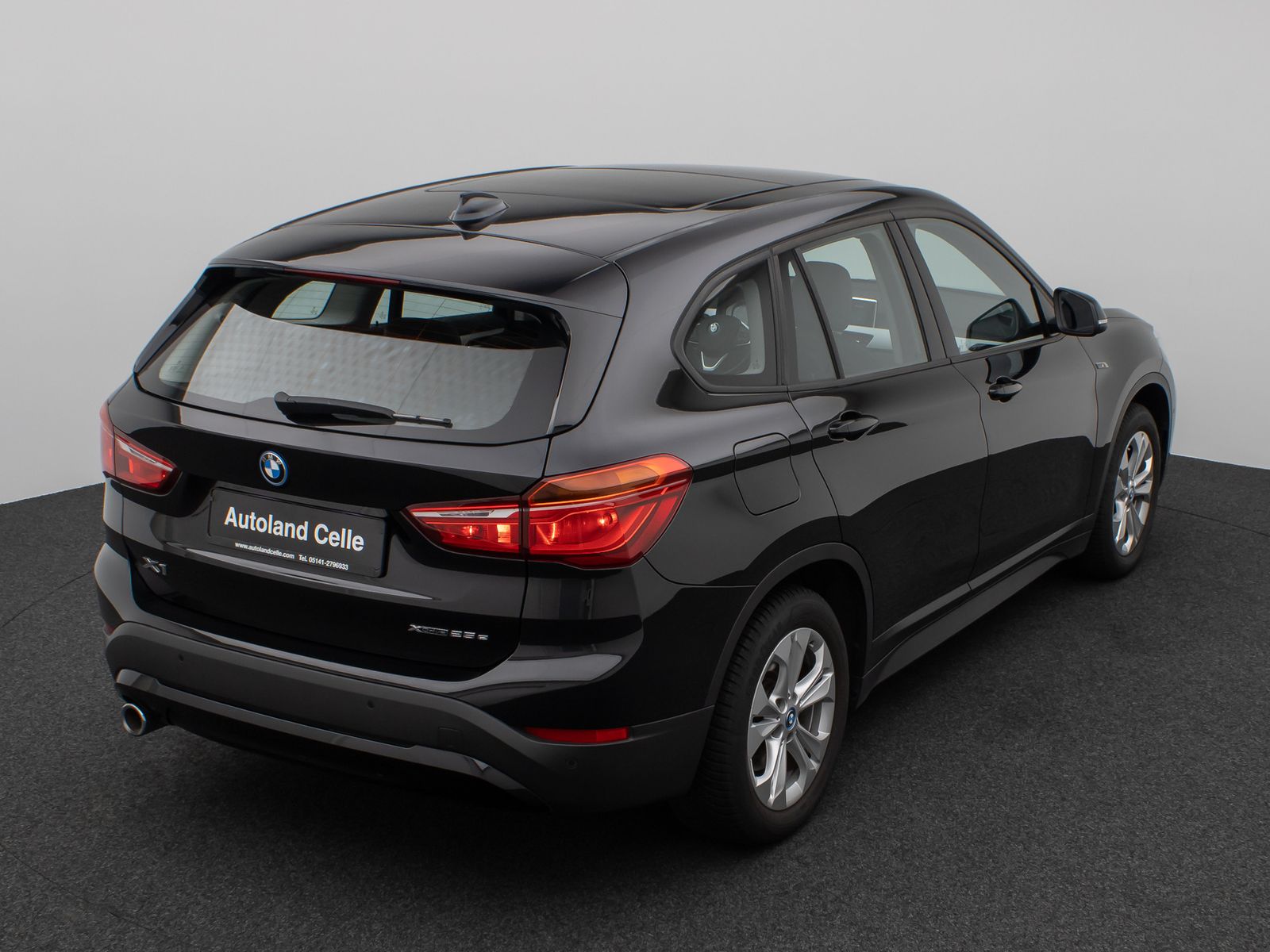 Fahrzeugabbildung BMW X1 xD25e Panorama DAB Navi Parkassistent Sport