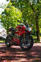 Ducati Panigale V2 Troy Bayliss {viel Zubehör} - DUCATI BERLIN
