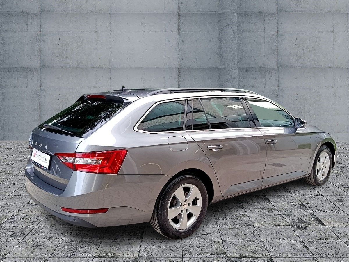 Skoda Superb - Bild 6