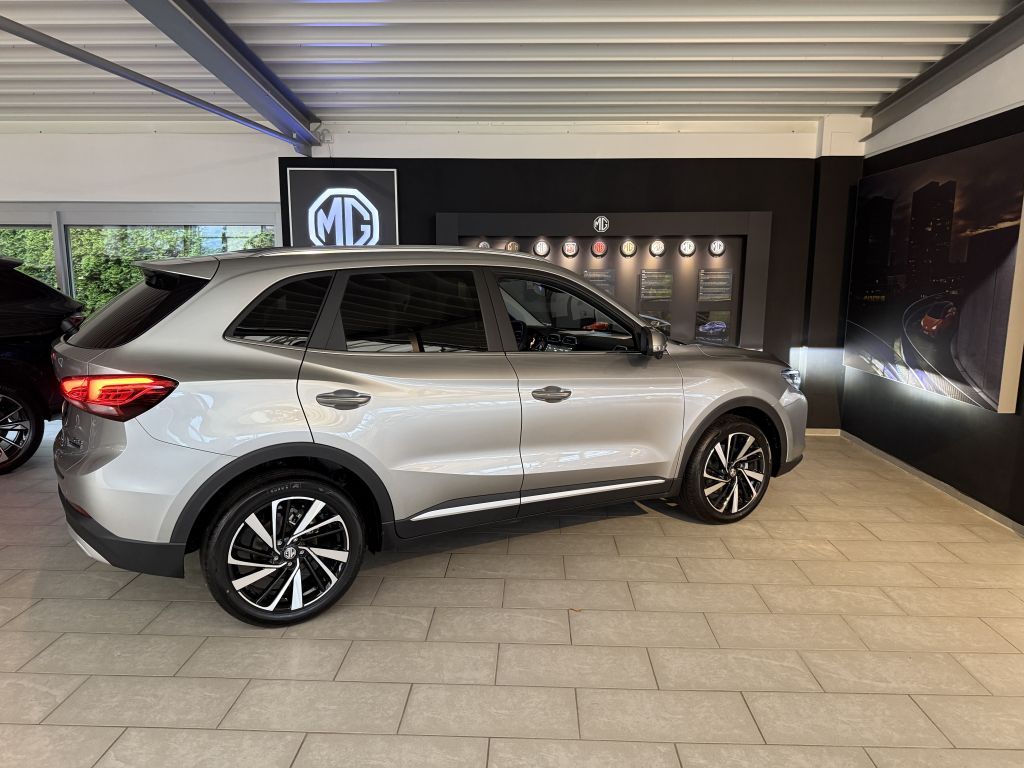 MG ZS