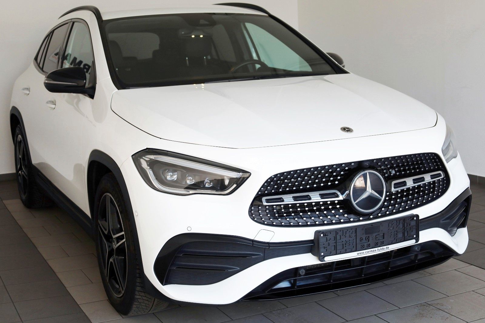 Fahrzeugabbildung Mercedes-Benz GLA 200, AMG-line, T.Leder,Navi,LED,SH,Kamera