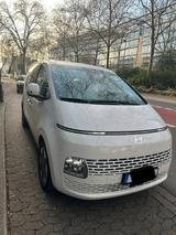 Hyundai Staria 2025  Mietwagen  Top Zustand - Hyundai STARIA von privat
